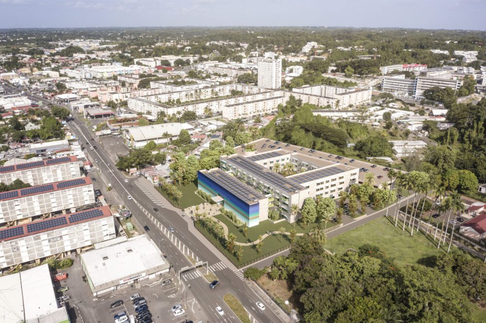 Image ultraréaliste - Guadeloupe - Ineastudio Intégration 3D ultraréaliste sur photo drone , vue aérienne réaliste Concours architecture pour la future cité administrative de Guadeloupe Patio intérieure et architecture contemporaine